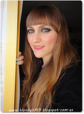 Look en tono turquesa