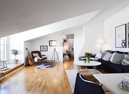 Buhardilla diáfana de 59 m² suelo de parquet de roble muebles de diseño interiores áticos abuhardillados estilo nórdico diseño buhardilla decoración nórdica decoración diáfana decoración buhardilla decoración áticos cocinas blancas cocina abierta salón blog decoración nórdica