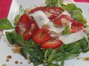 Ensalada canónigos fresas vinagreta miel