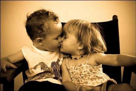 bebes ninos besos NIÑOS Y BESOS.