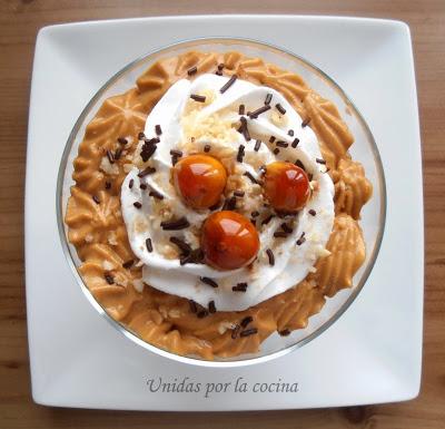 Postre de Dulce de Leche y Avellanas en copa