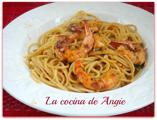 ESPAGUETIS CON LANGOSTINOS AL JENGIBRE