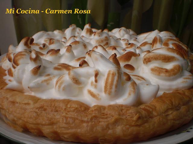 PASTEL DE HOJALDRE RELLENO DE LEMON CURD CON MERENGUE ITALIANO