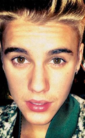 Justin Bieber se afeita el bigote (Pero... ¿Cual?)