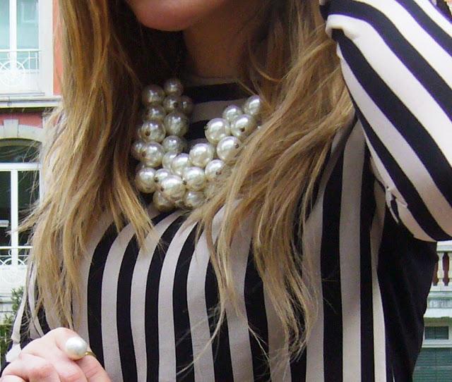 STRIPES BLACK AND WHITE