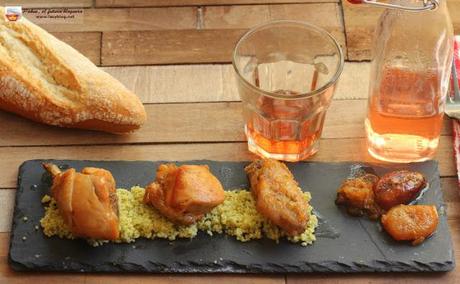 Delicioso guiso moruno de pollo con naranja y frutas secas