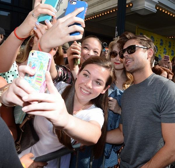 ¡Zac Efron en la Premiere de At Any Price en SXSW!