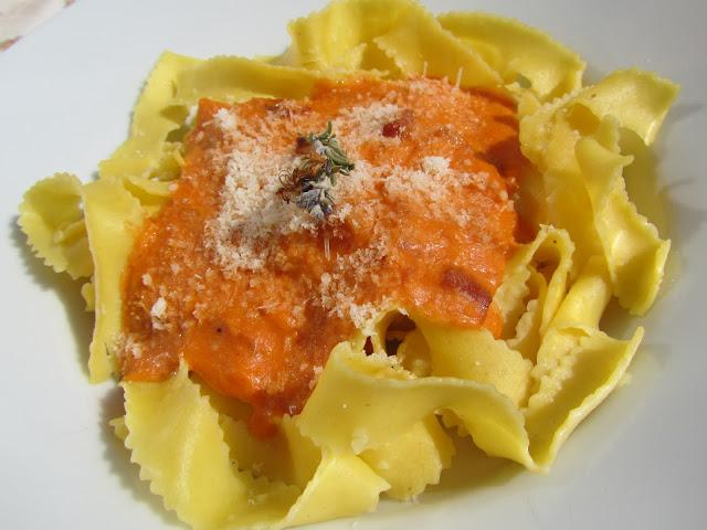 Pasta carbonara-curry