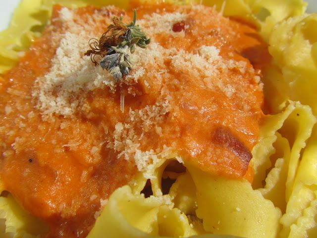 Pasta carbonara-curry