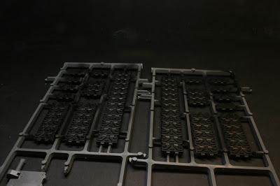 Cadenas del Land Raider