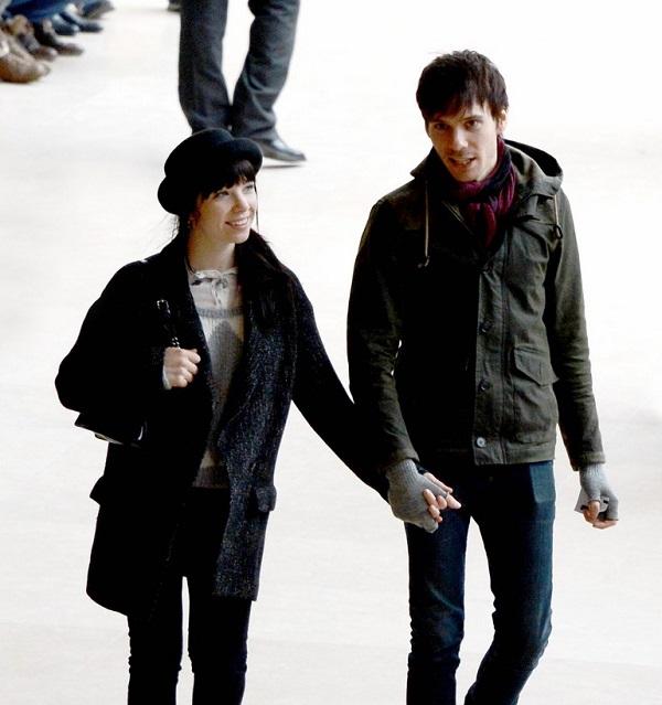 ¡Carly Rae Jepsen & Matthew Koma bella pareja en París!