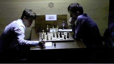 Fuenteovejuna, ¡todos a una!:  Magnus Carlsen  en el Torneo de Candidatos de Londres 2013 (IV)