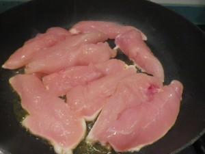 pollo-salsa-mostaza Pechugas de pollo en salsa con mostaza al estragón