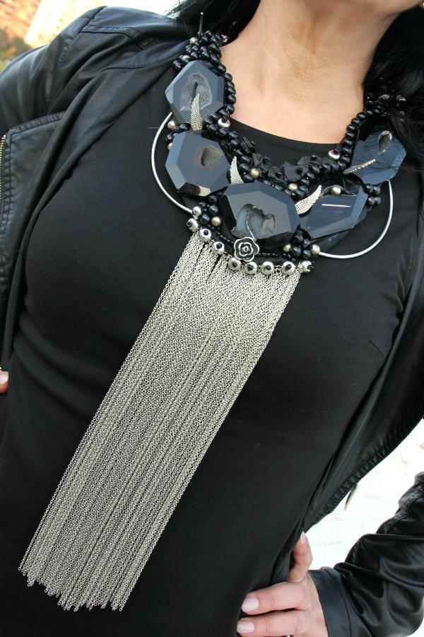 Necklace-bib without a doubt the most spectacular !!!!!