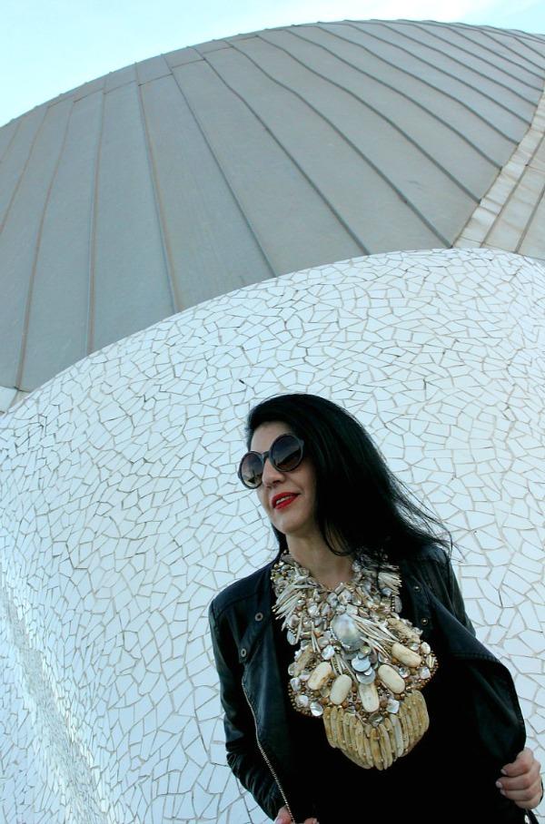 Necklace-bib without a doubt the most spectacular !!!!!