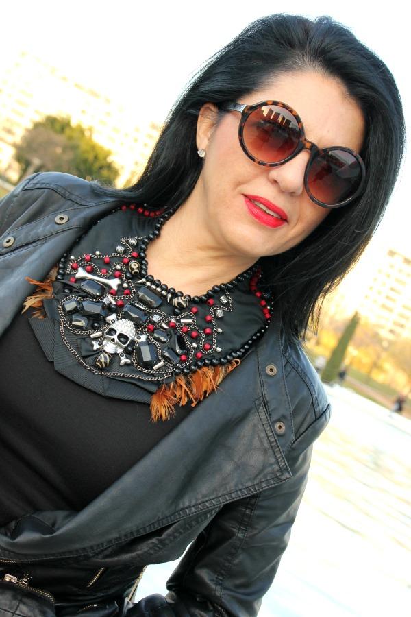 Necklace-bib without a doubt the most spectacular !!!!!