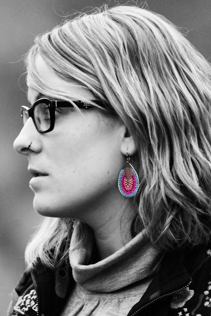 Falda de plumas de día