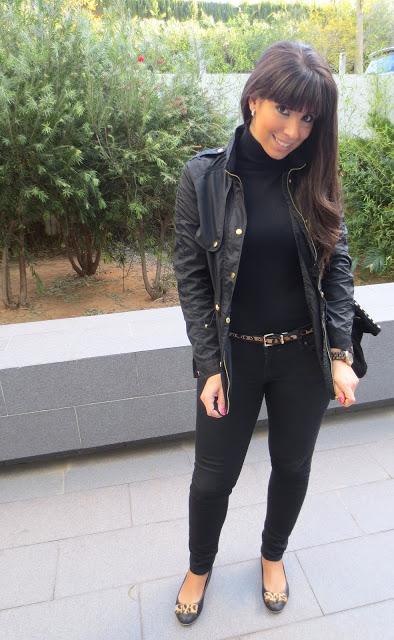 Look Total Black Look Total Black