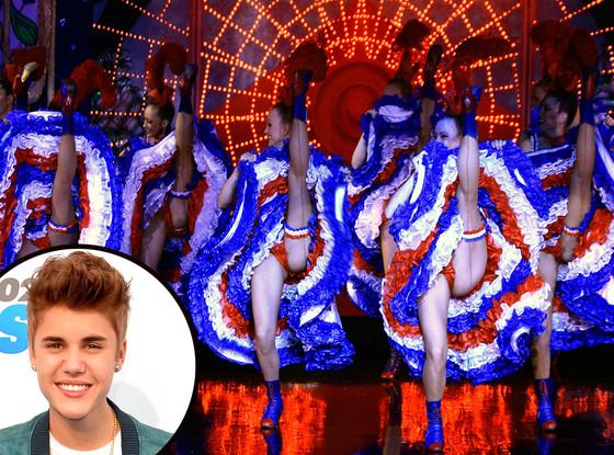 ¡Justin Bieber visita el Moulin Rouge!