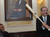 Gobernador felicita Danilo victoria Clásico.