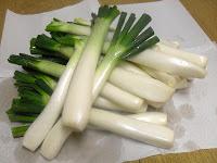 Calçots  con salsa Romesco al horno