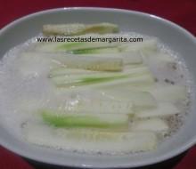 Pechuga de pollo y  verduras rebozadas