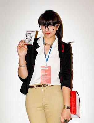 Bloggers in da house! Bloggers in da house!