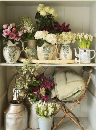 SEMANA SANTA, OLOR A FLORES Y A INCIENSO