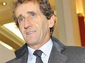 Prost estrecha lazos renault