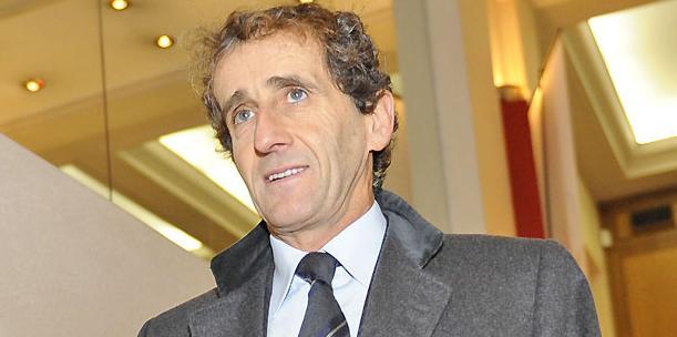 PROST ESTRECHA SUS LAZOS CON RENAULT