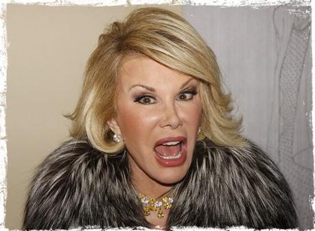 @JuanaRivers indignada porque no la invitaron a la gala de H&M; Chile