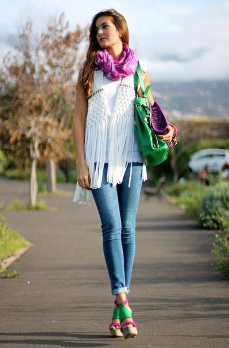 White fringes White fringes