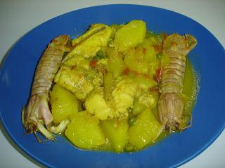 Guisado de rape, galeras y patatas