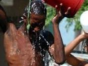 Policía apresará todo sorprendido malgastando agua