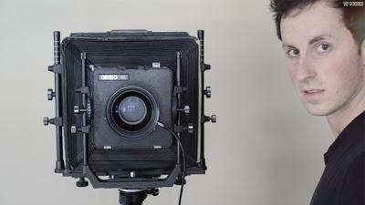 ¿Qué pasaría si de repente la lista completa de tus amigos de Facebook cobrara vida?