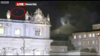 ¿Un OVNI en la elección del Papa Francisco? (VIDEO)