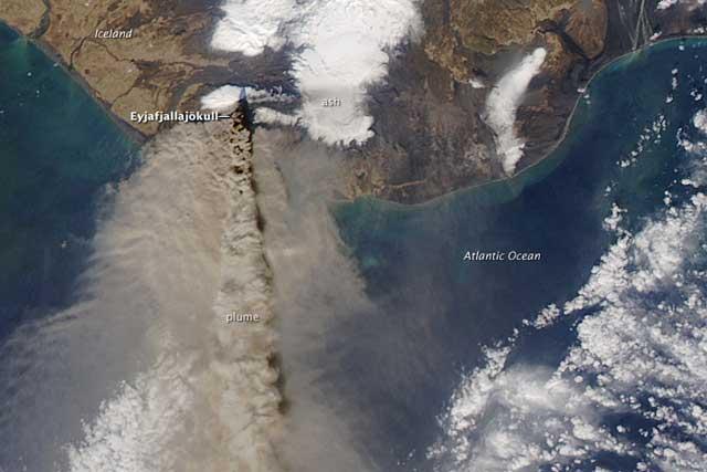 erupción del volcán Eyjafjallajökull en Islandia - 2010