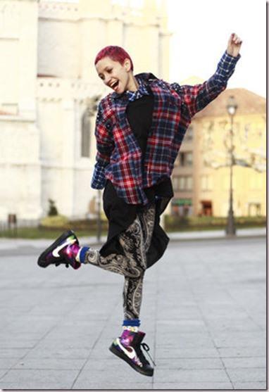 now i style tartan nike rojo venecianolook index middle thumb Las deportivas que más se llevan