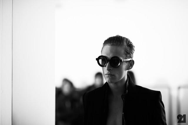 3100-Le-21eme-Adam-Katz-Sinding-Julius-7-Japan-Paris-Mens-Fashion-Week-Fall-Winter-2013-2014_AKS4122