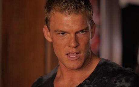 Alan Ritchson será Raphael en “Las Tortugas Ninja”