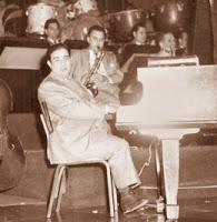 Orquesta de Adolfo Guzman - Melodias Sovieticas en Ritmos Cubanos
