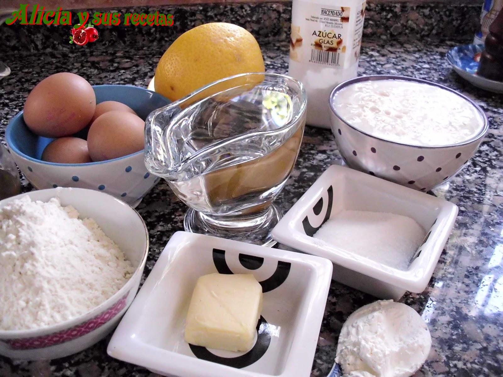 BUÑUELOS RELLENOS DE CREMA DE ARROZ CON LECHE