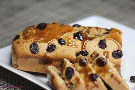 Dry apricot and cranberries cake