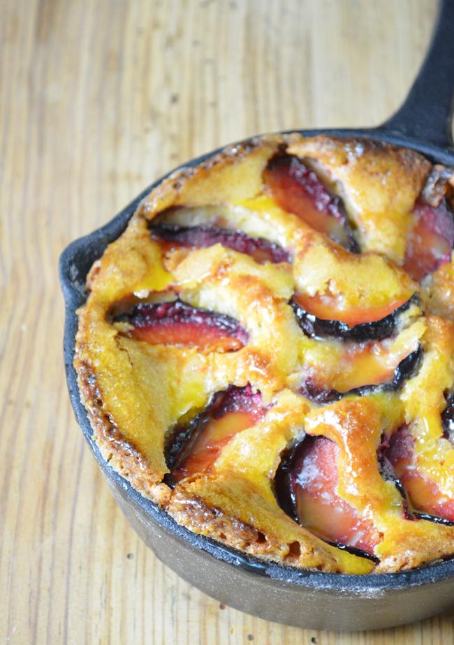 Plum Cake - Pastel de ciruelas, en sartén