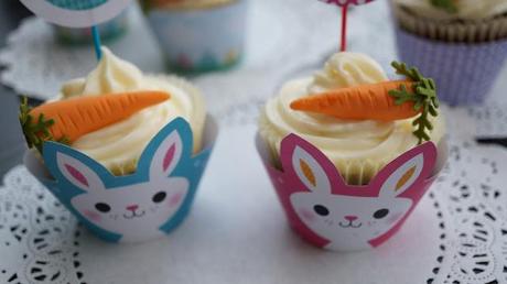 CARROT CAKE CUPCAKES (Cupcakes de Zanahoria para Pascua)