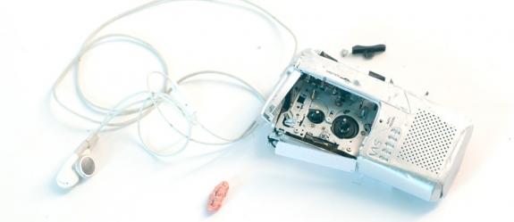 aff-2013-leones-radical-poesia-de-la-muerte