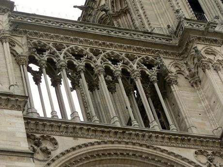 París en Octubre. Catedral de Notre Dame (exterior)Su