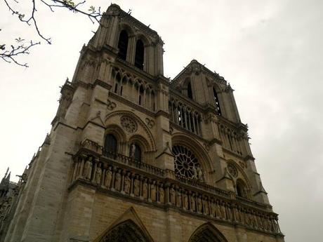 París en Octubre. Catedral de Notre Dame (exterior)Su