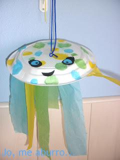 Medusas con platos de papel