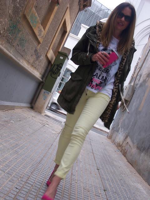 Jeans en Colores + Stilletos Rosa Chicle